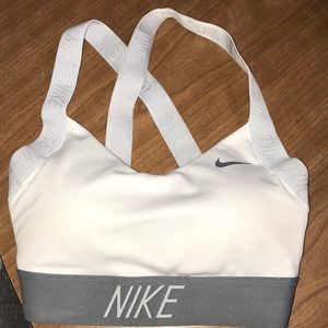 Nike sports bra size XS